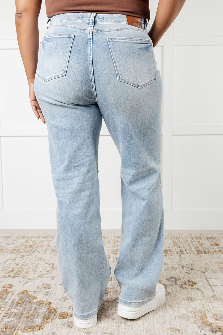 Judy Blue - Patricia Straight Leg Rigid Magic Destroyed Jeans