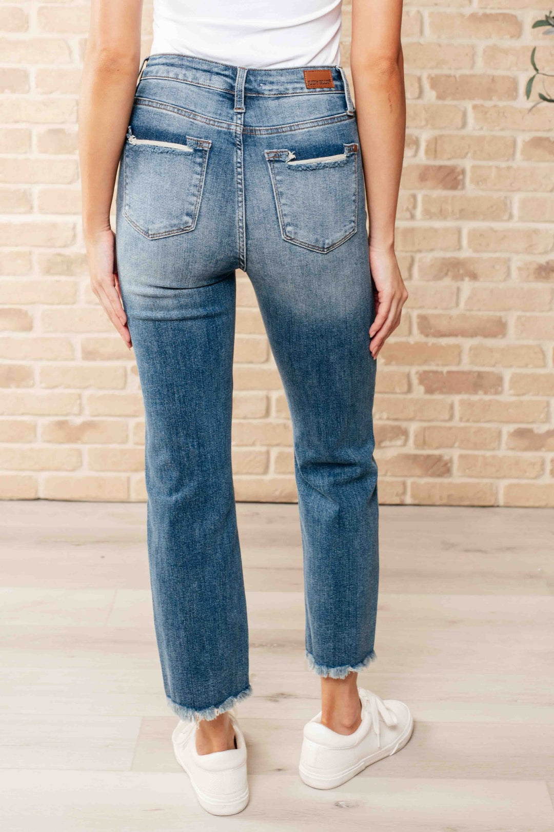 Judy Blue - Sammy Straight Leg Cropped Jeans