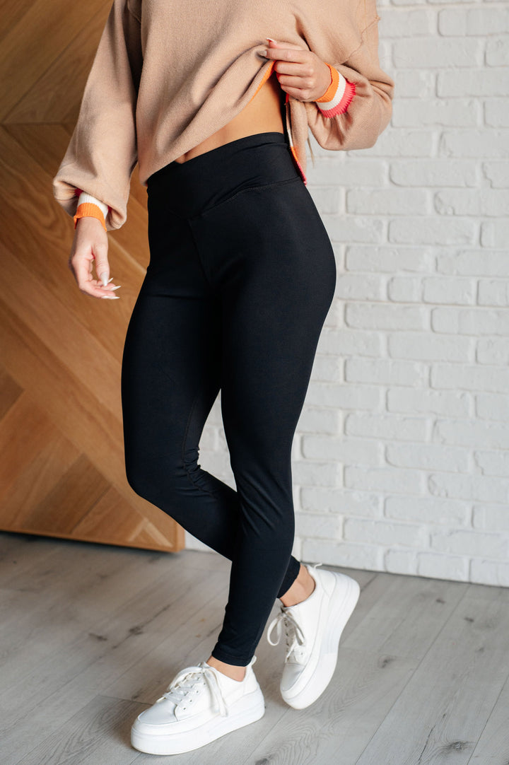 Black V-Waist Leggings - Athletic Performance Knit - Inspired Eye Boutique