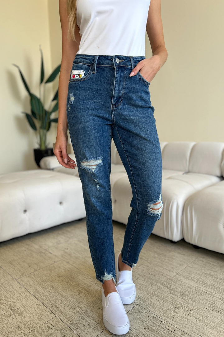 Judy Blue - Queen of Hearts Boyfriend Jeans - Inspired Eye Boutique