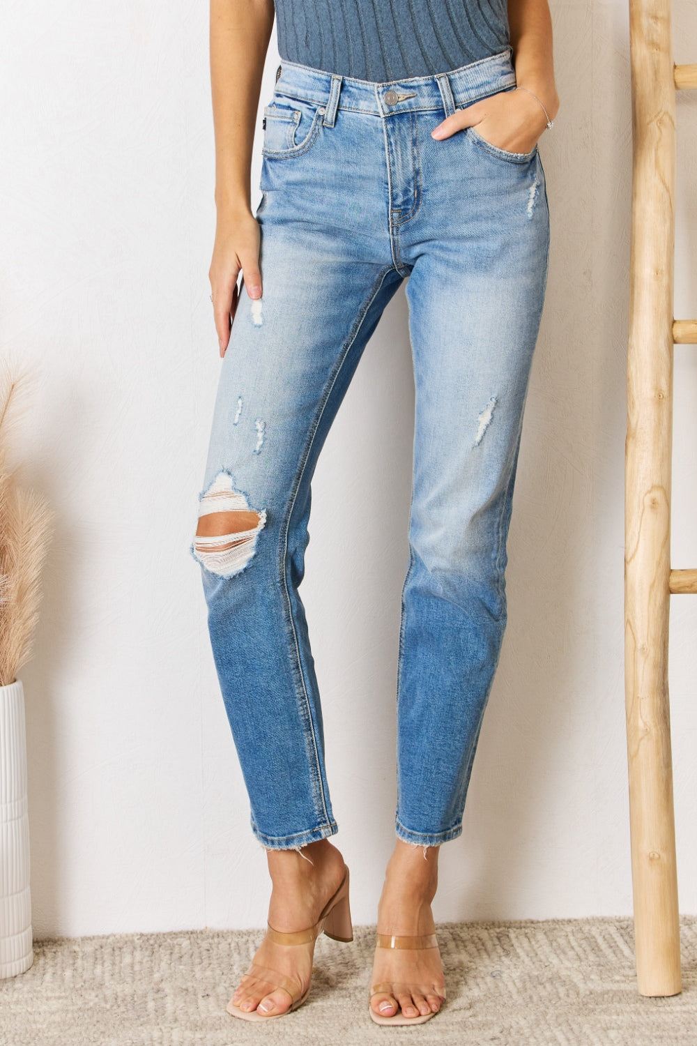 Kancan Straight Leg Jeans - Distressed - Slim - Inspired Eye Boutique