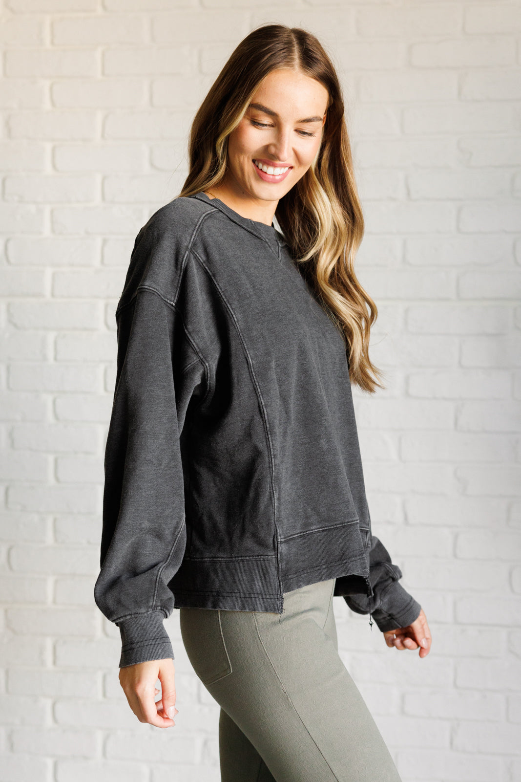 Mineral Wash Crew Neck Pullover Sweatshirt - Black - Inspired Eye Boutique