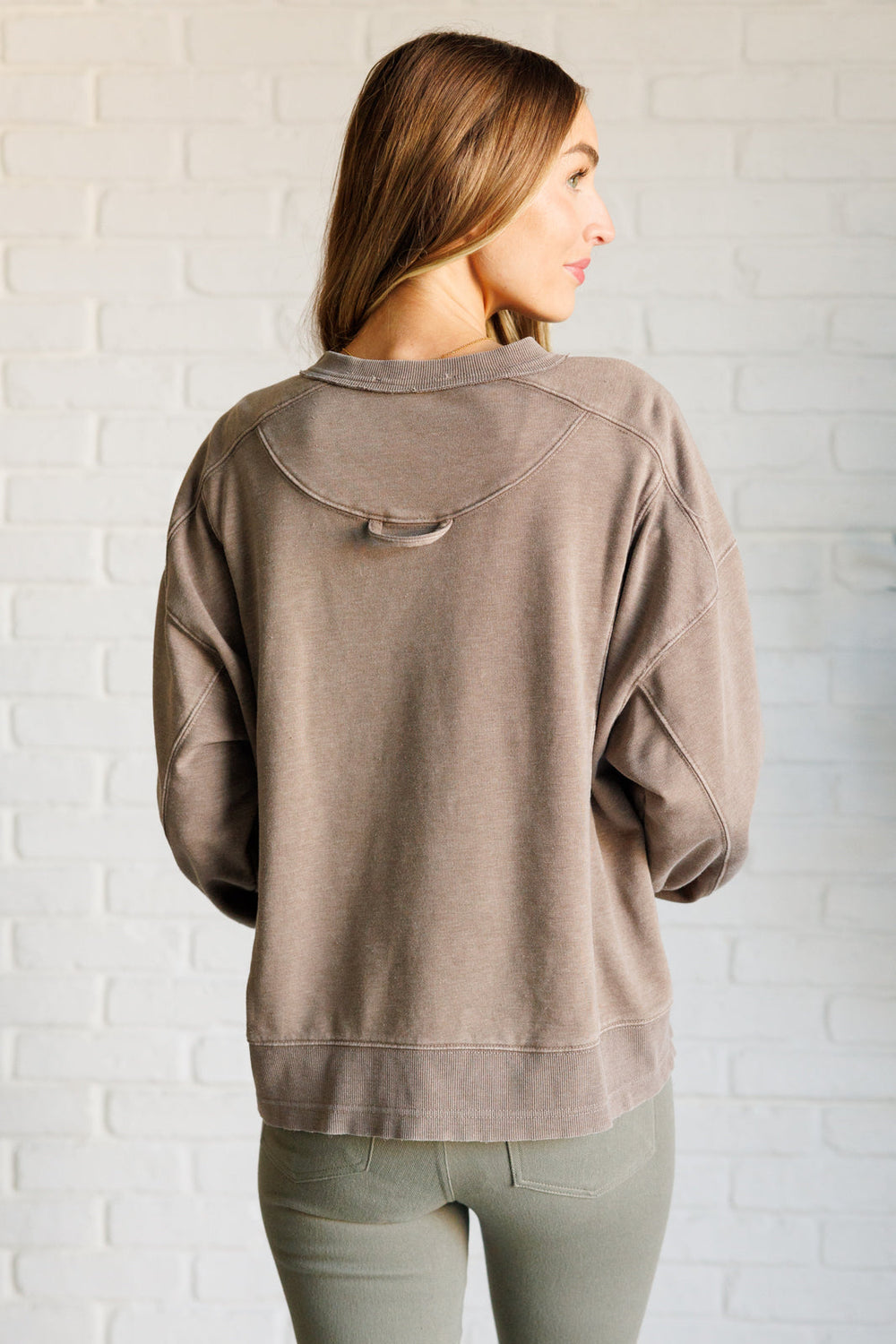 Mineral Wash Crew Neck Pullover Sweatshirt - Mocha - Inspired Eye Boutique