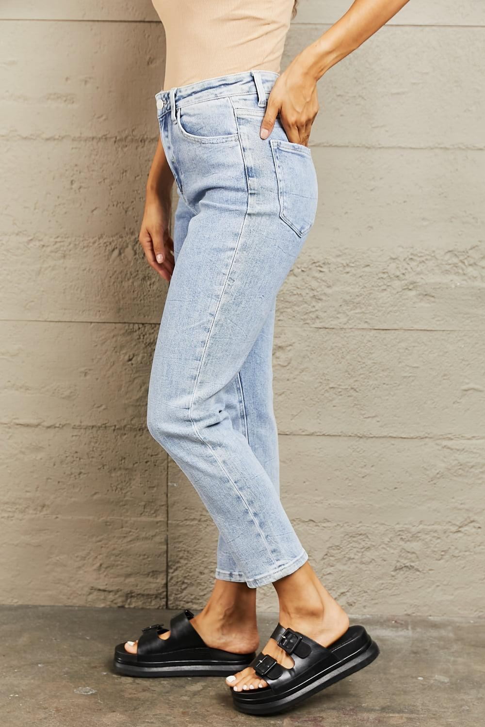 Cropped Skinny Jeans - Light Wash - Inspired Eye Boutique
